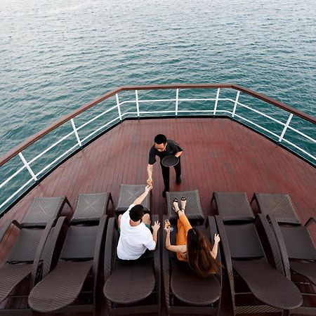 Emeraude Classic Cruises Ha Long Esterno foto