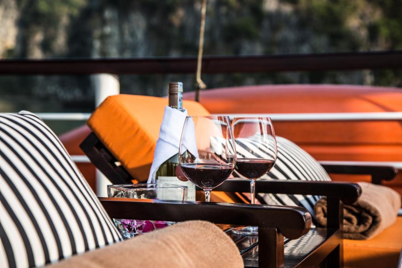 Emeraude Classic Cruises Ha Long Esterno foto