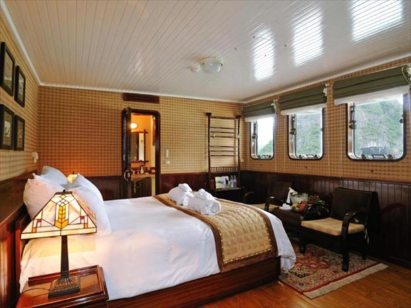 Emeraude Classic Cruises Ha Long Camera foto