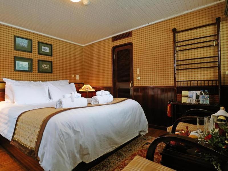 Emeraude Classic Cruises Ha Long Camera foto