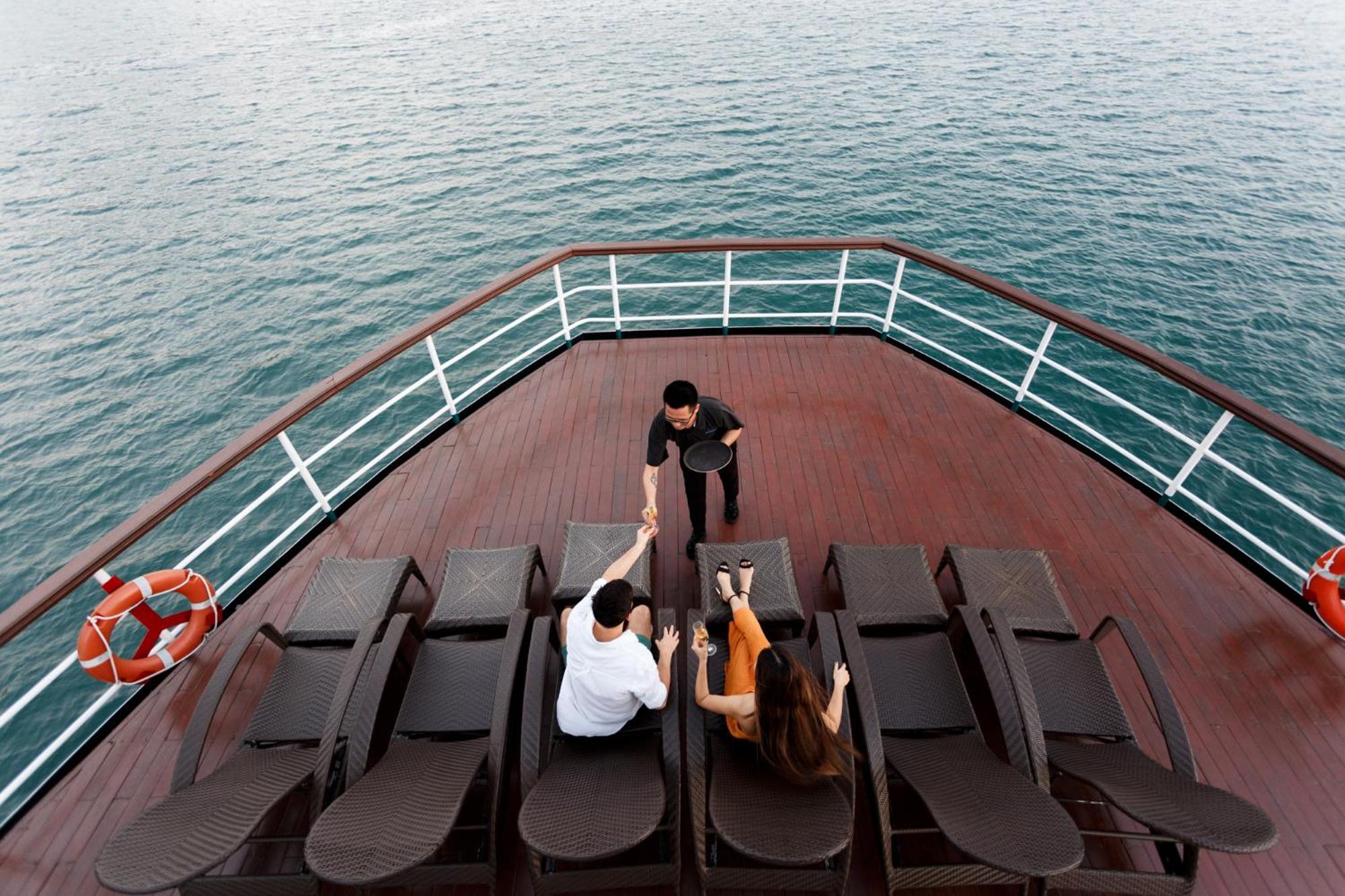 Emeraude Classic Cruises Ha Long Esterno foto